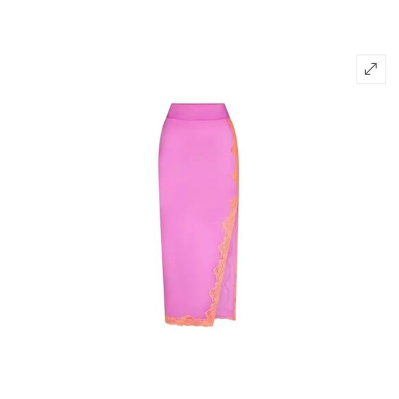 Skims lace swim Skirt neon orchid M - Picture 1 of 8